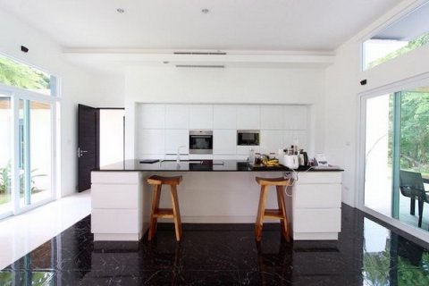 Villa in Hua Hin, Thailand 4 bedrooms № 168530 - photo 7