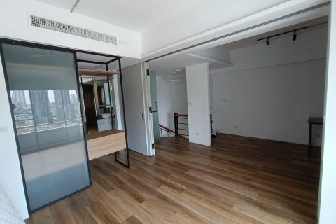 Кондоминиум с 2 спальнями в Ваттхане, Бангкок, Таиланд № 136383 - фото 5