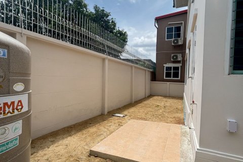 Дом в Сам Пхране, Таиланд с 3 спальнями  № 136307 - фото 17