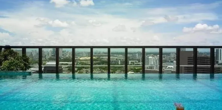 Studio in the Condo in Pathum Wan, Bangkok, Thailand № 148850