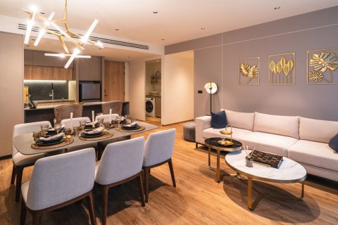 Condo in Phuket, Thailand, 3 bedrooms  № 164729 - photo 2