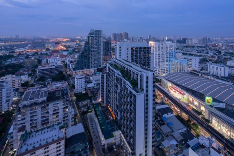 Студия в кондо в Пхая Тая, Бангкок, Таиланд № 164728 - фото 4