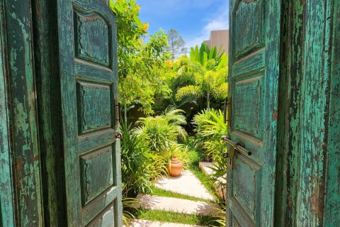 House in Ko Samui, Thailand 3 bedrooms № 138249 - photo 1