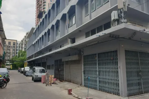 Propriété commerciale à Khlong Toei, Bangkok, Thaïlande 2000 m2 № 217424
