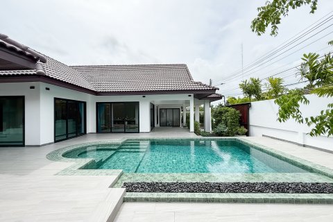 Villa in Phuket, Thailand 3 bedrooms № 160251