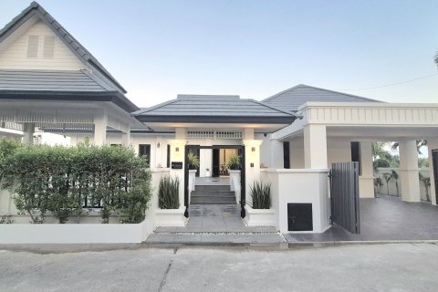 Вилла в Хуа Хине, Таиланд с 3 спальнями  № 160252