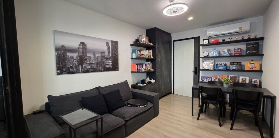 Studio dans le Condo à Chatuchak, Bangkok, Thaïlande  № 145073