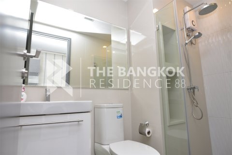 Condo in Bangkok, Thailand, 1 bedroom № 184302 - photo 4