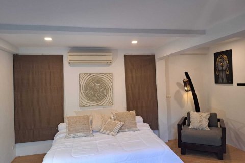 Villa in Phuket, Thailand 5 bedrooms № 162183 - photo 22