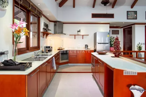 House in Patong, Thailand 3 bedrooms № 134207 - photo 11