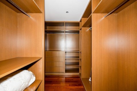 Condo in Pathum Wan, Bangkok, Thailand, 2 bedrooms  № 133743 - photo 10