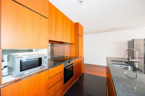 Condo in Pathum Wan, Bangkok, Thailand, 2 bedrooms  № 133743 - photo 4