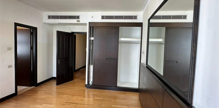 Condo à Bangkok, Thaïlande, 3 chambres № 186363