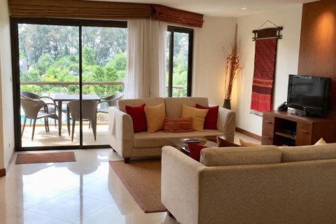 Condo in Phuket, Thailand, 2 bedrooms № 173467 - photo 10