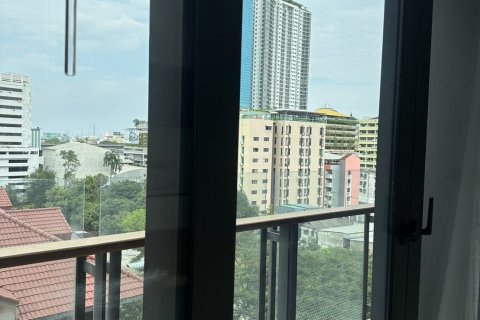 Condo in Watthana, Bangkok, Thailand, 2 bedrooms  № 173465 - photo 11