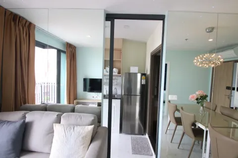 Кондоминиум с 2 спальнями в Бангне, Бангкок, Таиланд № 173468 - фото 2