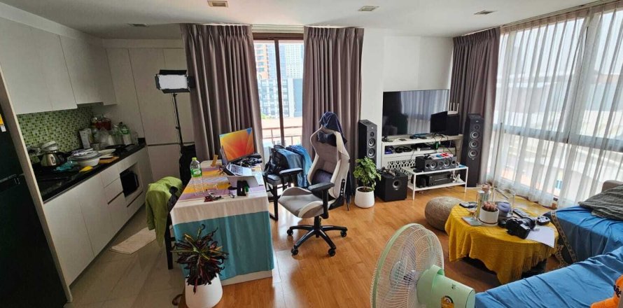 Studio dans le Condo à Khlong Toei, Bangkok, Thaïlande  № 172012