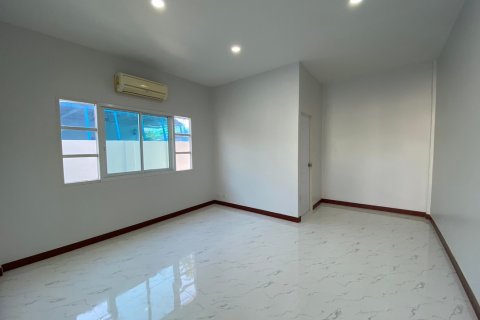 Villa in Hua Hin, Thailand 4 Schlafzimmer № 222103 - Foto 16