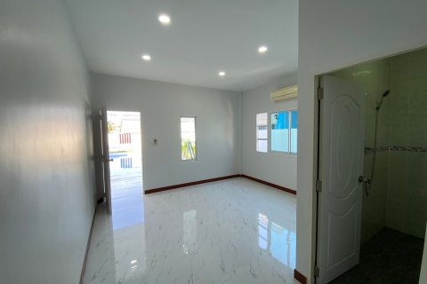 Villa in Hua Hin, Thailand 4 Schlafzimmer № 222103 - Foto 11