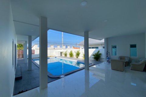 Villa in Hua Hin, Thailand 4 Schlafzimmer № 222103 - Foto 7