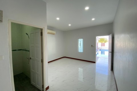 Villa in Hua Hin, Thailand 4 Schlafzimmer № 222103 - Foto 14
