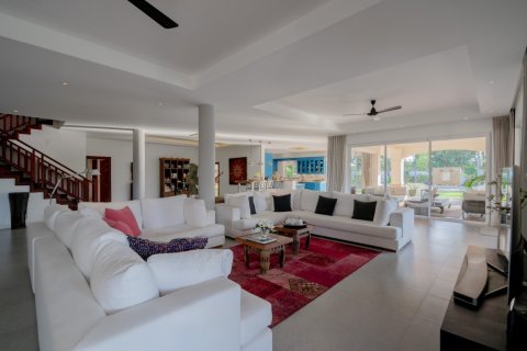 Villa in Hua Hin, Thailand 4 Schlafzimmer № 222107 - Foto 16