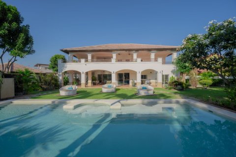 Villa in Hua Hin, Thailand 4 Schlafzimmer № 222107 - Foto 2