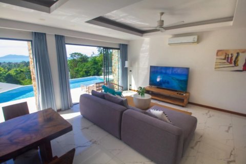 Villa in Ko Samui, Thailand 4 bedrooms № 180176 - photo 12