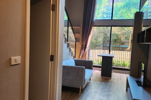 Studio dans le Condo à Sathon, Bangkok, Thaïlande  № 164794 - photo 5