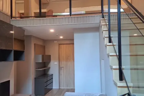 Studio dans le Condo à Sathon, Bangkok, Thaïlande  № 164794 - photo 3