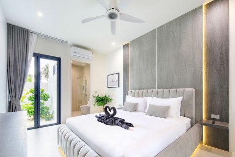 Villa in Phuket, Thailand 3 bedrooms № 148028 - photo 21