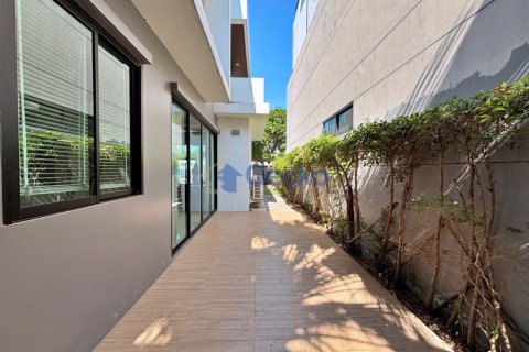 House in Pattaya, Thailand 3 bedrooms № 195908 - photo 3