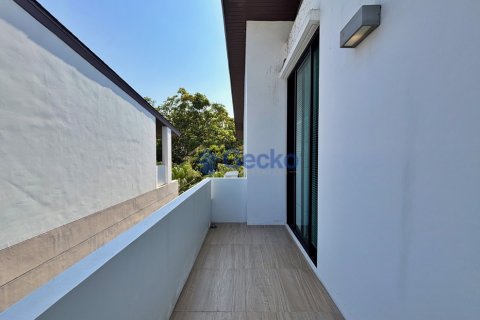 House in Pattaya, Thailand 3 bedrooms № 195908 - photo 19