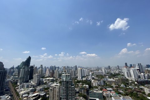 Penthouse in Bangkok, Thailand 3 bedrooms № 181038 - photo 12