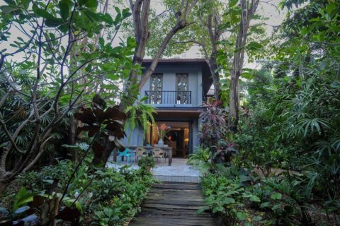 House in Bangkok, Thailand 5 bedrooms № 181039 - photo 13