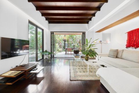House in Bangkok, Thailand 5 bedrooms № 181039 - photo 7