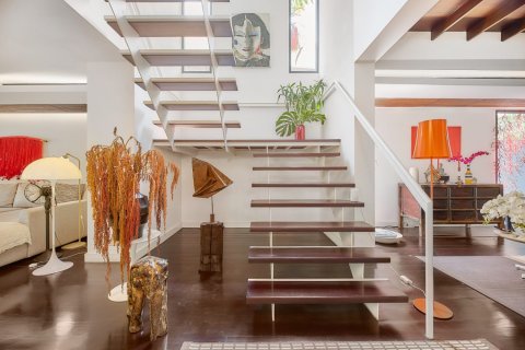House in Bangkok, Thailand 5 bedrooms № 181039 - photo 15