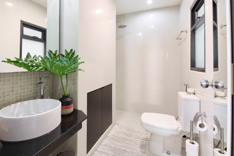 House in Bangkok, Thailand 5 bedrooms № 181039 - photo 21