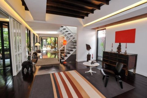 House in Bangkok, Thailand 5 bedrooms № 181039 - photo 4