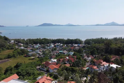 Villa in Phuket, Thailand 4 bedrooms № 199505 - photo 2
