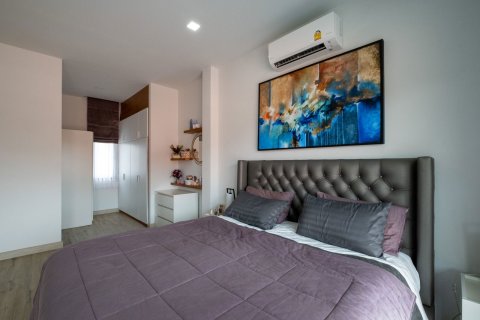 Вилла в Чиангмае, Таиланд с 4 спальнями  № 155360 - фото 17