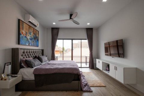 Villa in Chiang Mai, Thailand 4 bedrooms № 155360 - photo 16