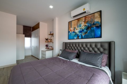 Villa in Chiang Mai, Thailand 4 bedrooms № 155360 - photo 17