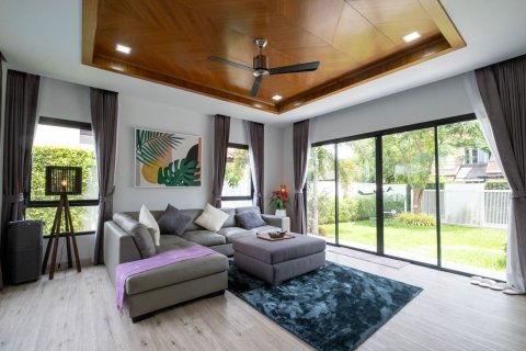 Villa in Chiang Mai, Thailand 4 bedrooms № 155360 - photo 5