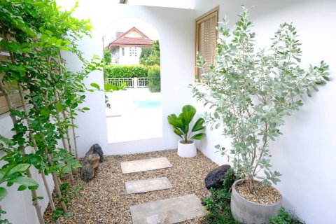 Villa in Chiang Mai, Thailand 3 bedrooms № 155362 - photo 7