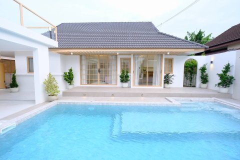 Villa in Chiang Mai, Thailand 3 bedrooms № 155362 - photo 3