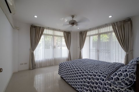 Villa in Chiang Mai, Thailand 4 bedrooms № 155364 - photo 11