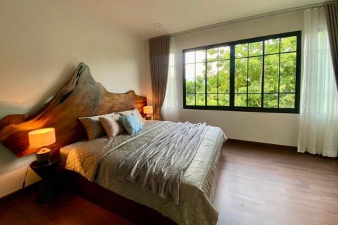 Villa in Chiang Mai, Thailand 4 bedrooms № 155363 - photo 16