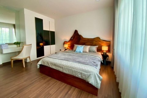 Villa in Chiang Mai, Thailand 4 bedrooms № 155363 - photo 15