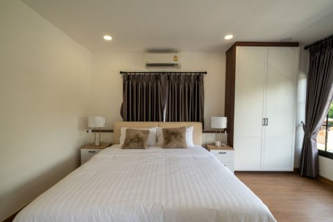 Villa in Chiang Mai, Thailand 4 bedrooms № 155359 - photo 15